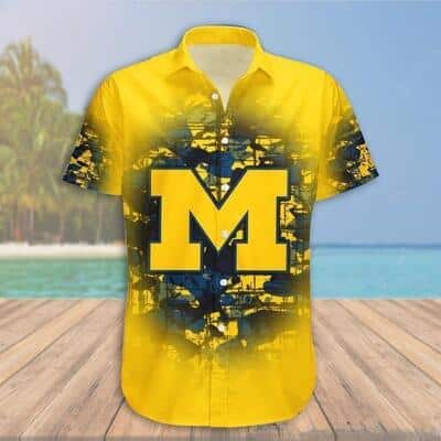 Michigan Wolverines Hawaiian Shirt Summer Gift For Sports Lovers Michigan Wolverines Hawaiian Shirt Summer Gift For Sports Lovers