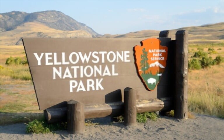 Yellowstone National Park sign Yellowstone National Park sign