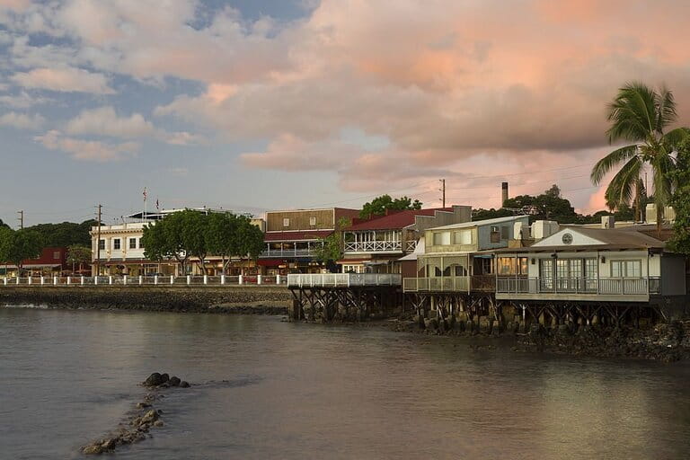 beautiful picture of Lahaina town at sunset