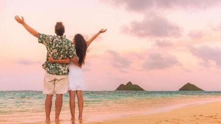 How baggy should a Hawaiian shirt be?