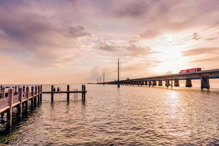 Marathon: Seven Mile Bridge from the pier of the Sunset Grille restaurant, Marathon, Keys, Florida