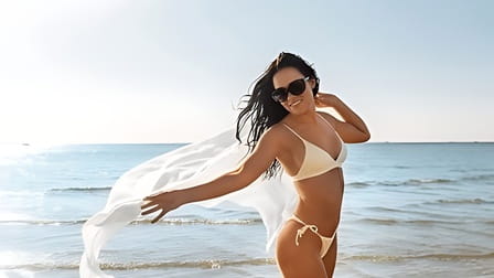 What Color Swimsuit Is Easiest To See Underwater?