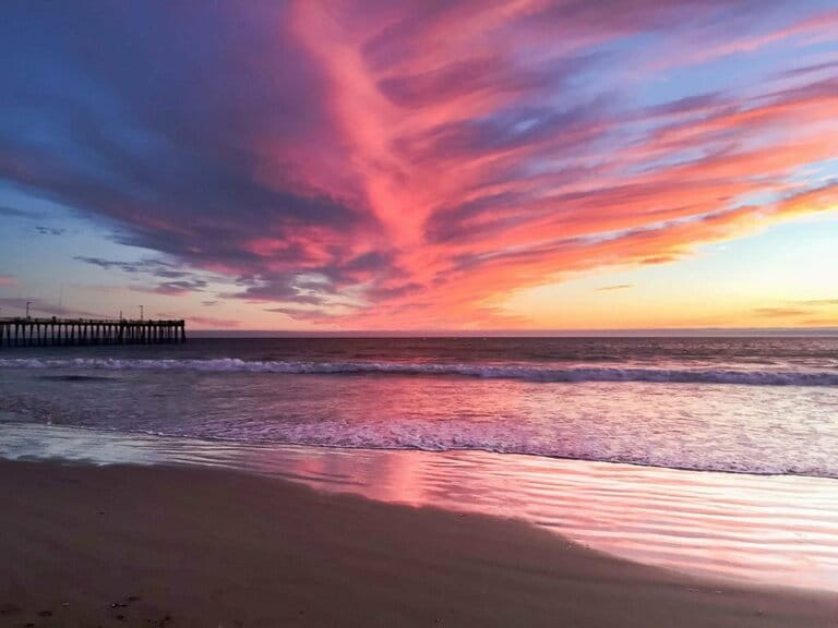 Spectacular sunset over the sea. Pismo Beach, California Spectacular sunset over the sea. Pismo Beach, California