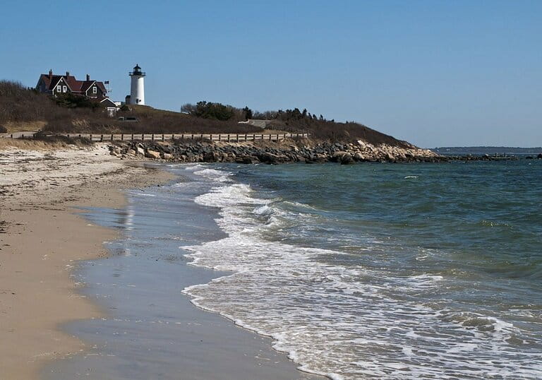 Gentle waves at Lighthouse Beach